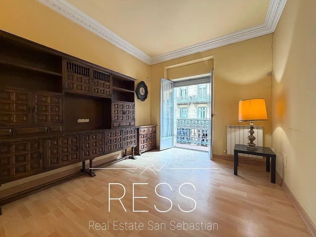 4 sovrum Lägenhet till salu i Donostia-San Sebastian - 1 049 999 € (Ref: 9798007)