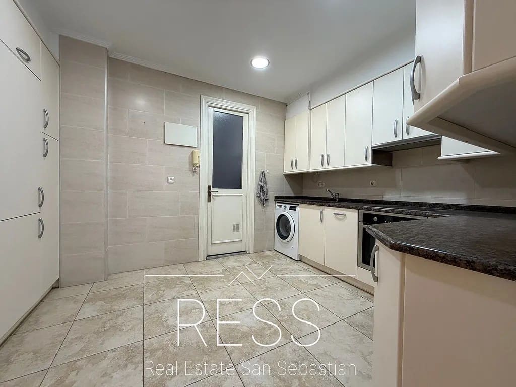 4 sovrum Lägenhet till salu i Donostia-San Sebastian - 1 049 999 € (Ref: 9798007)