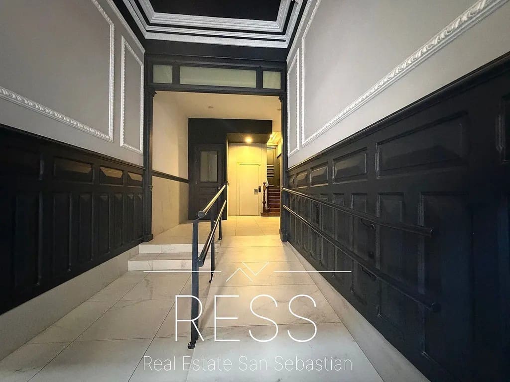 4 sovrum Lägenhet till salu i Donostia-San Sebastian - 1 049 999 € (Ref: 9798007)