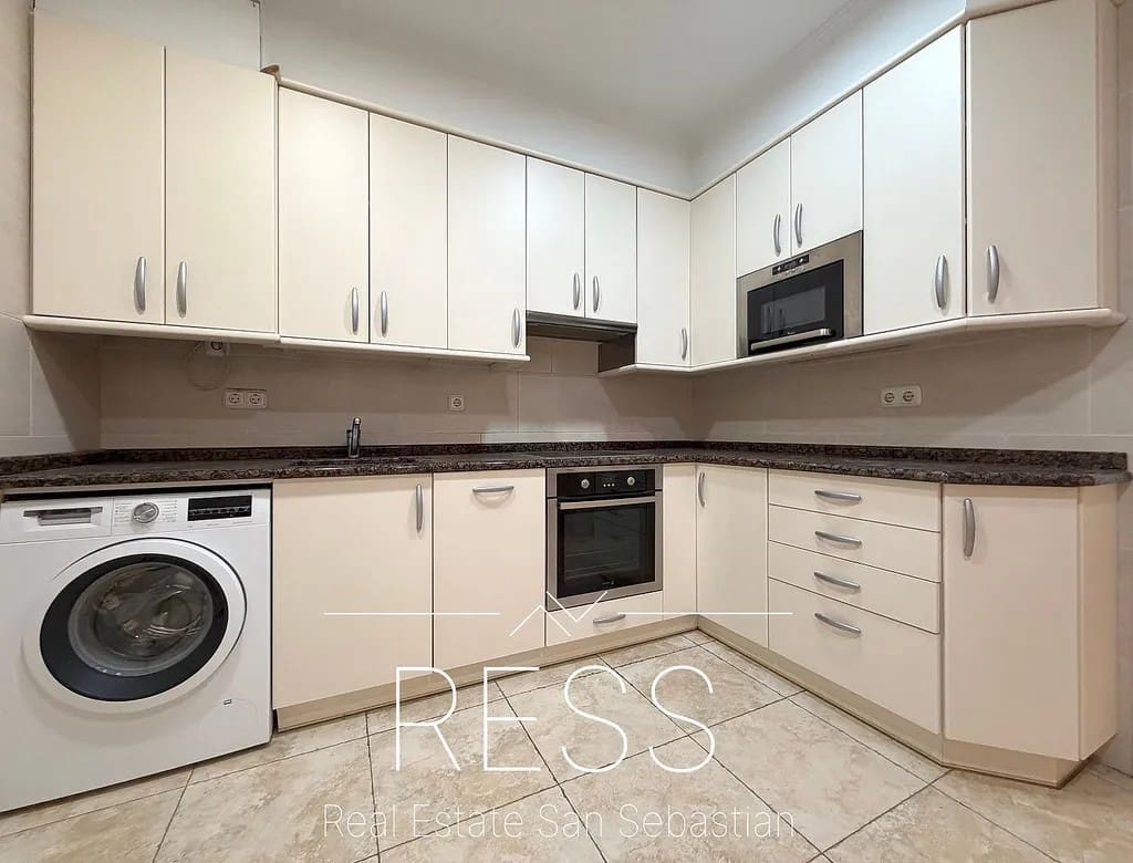 4 sovrum Lägenhet till salu i Donostia-San Sebastian - 1 049 999 € (Ref: 9798007)