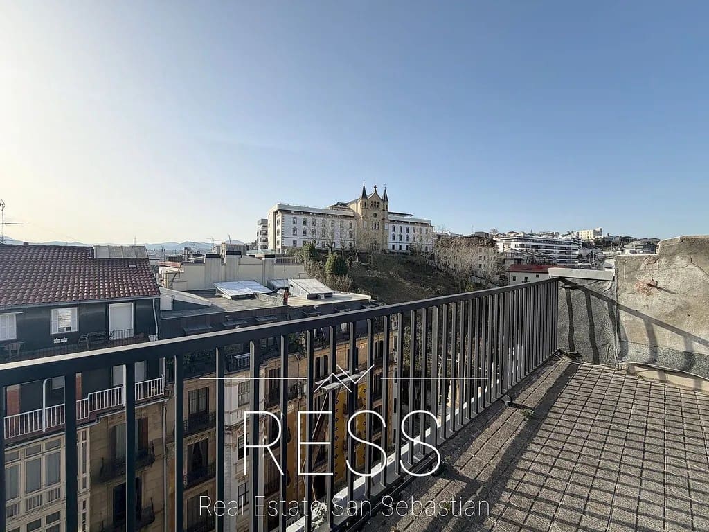 4 sovrum Lägenhet till salu i Donostia-San Sebastian - 1 049 999 € (Ref: 9798007)
