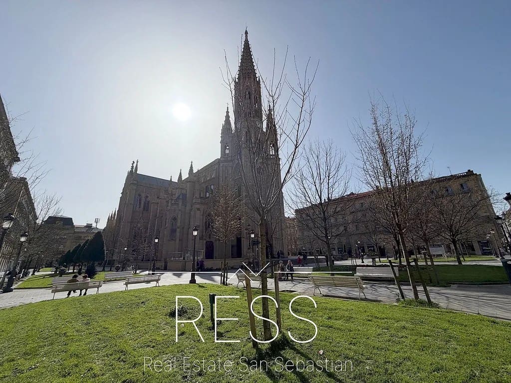 4 sovrum Lägenhet till salu i Donostia-San Sebastian - 1 049 999 € (Ref: 9798007)