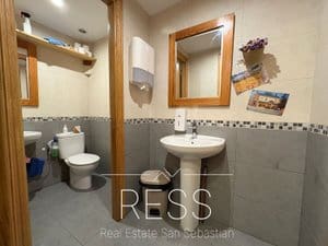 Local en Donostia-San Sebastián en venta - 619.999 € (Ref: 9807535)