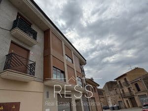 Apartamento de 4 habitaciones en Lanciego en venta - 120.000 € (Ref: 9807537)