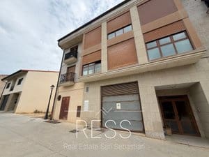 Apartamento de 4 habitaciones en Lanciego en venta - 120.000 € (Ref: 9807537)