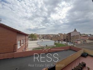 Apartamento de 4 habitaciones en Lanciego en venta - 120.000 € (Ref: 9807537)