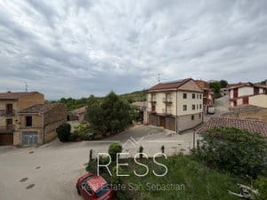 Apartamento de 4 habitaciones en Lanciego en venta - 120.000 € (Ref: 9807537)