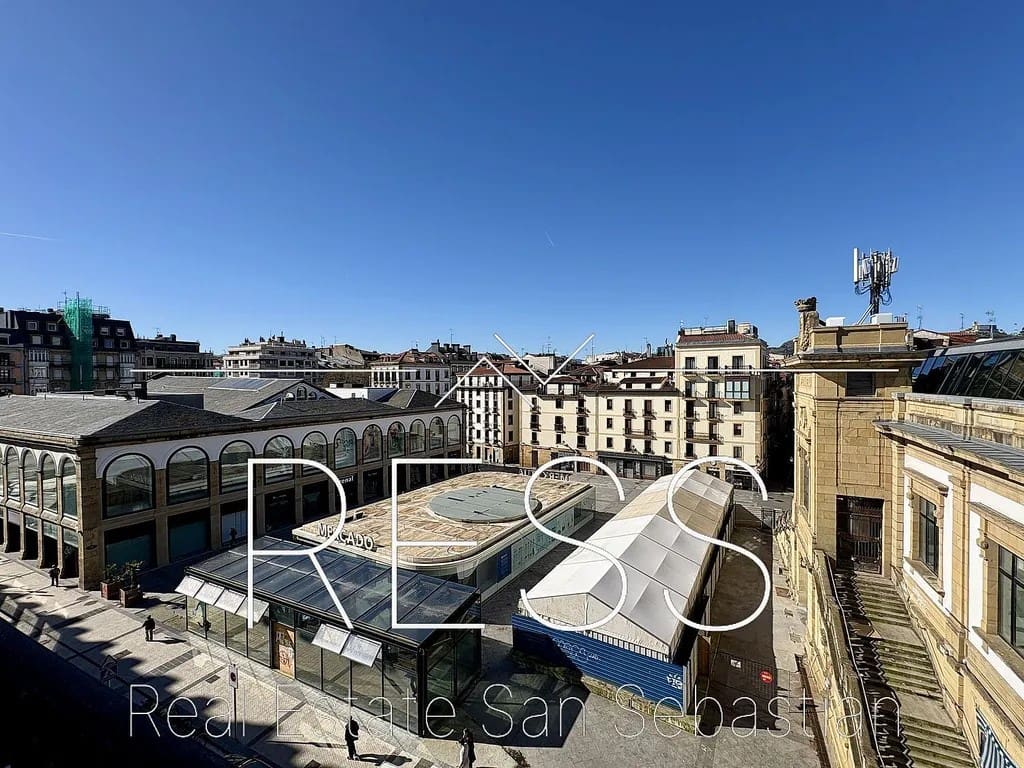 2 bedroom Flat for sale in Donostia-San Sebastian - € 794,997 (Ref: 9814667)