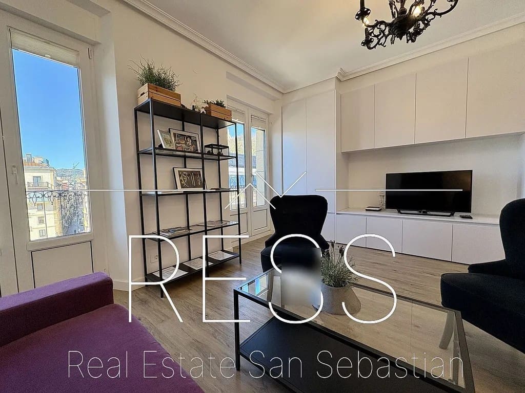 2 bedroom Flat for sale in Donostia-San Sebastian - € 794,997 (Ref: 9814667)