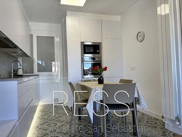 2 slaapkamer Flat te koop in Donostia-San Sebastián - € 794.997 (Ref: 9814667)