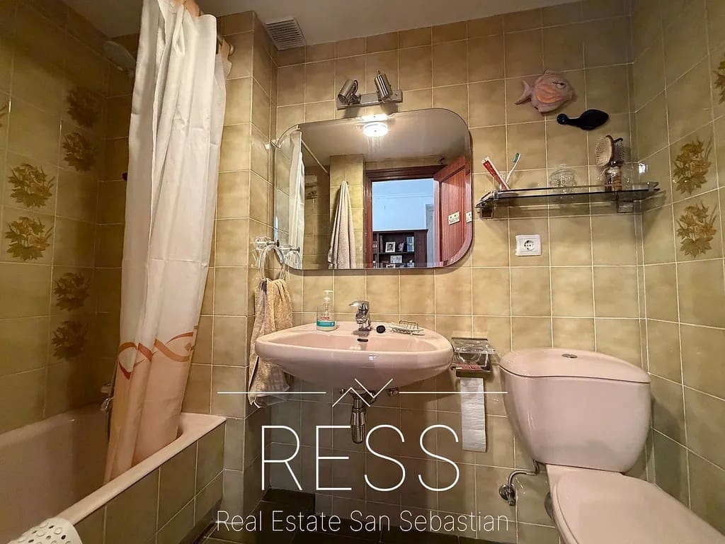 1 bedroom Flat for sale in Donostia-San Sebastian - € 450,000 (Ref: 9814672)
