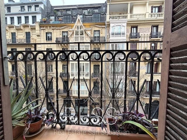 1 makuuhuone Asunto myytävänä paikassa Donostia-San Sebastián - 450 000 € (Ref: 9814672)