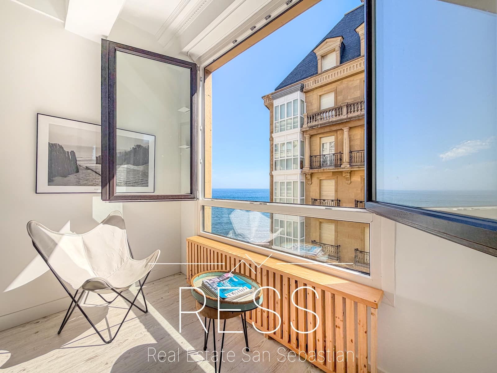 3 bedroom Flat for sale in Donostia-San Sebastian - € 940,000 (Ref: 9965992)