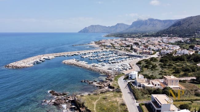 Grunde uden byggetilladelser til salg i Colonia de Sant Pere / Colonia de San Pedro - € 2.750.000 (Ref: 7792107)