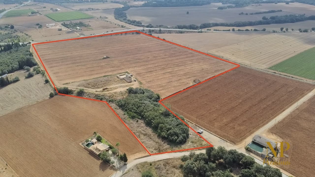 Finca/Landehus til salg i Llubi - € 400.000 (Ref: 8505298)