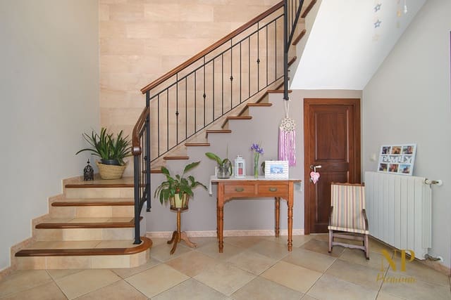 3 slaapkamer Finca/Landhuis te koop in Ses Salines - € 1.220.000 (Ref: 8551680)