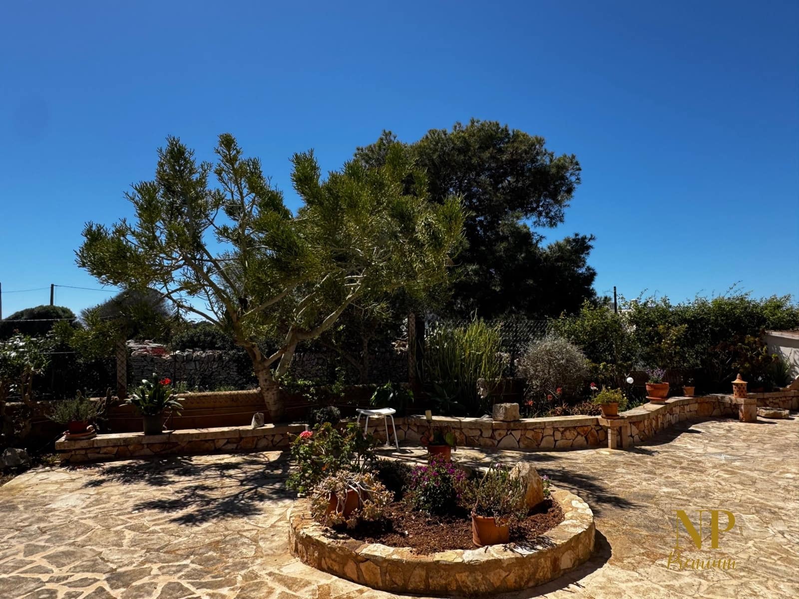 4 bedroom Villa for sale in Cala Llombards - € 820,000 (Ref: 9348597)