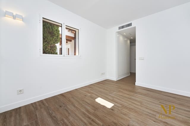 3 soveværelse Villa til salg i Santa Ponsa, Calvià - € 1.750.000 (Ref: 9357785)