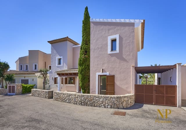 3 soveværelse Villa til salg i Santa Ponsa, Calvià - € 1.750.000 (Ref: 9357785)