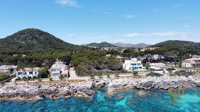 Mark till salu i Cala Ratjada, Capdepera - 2 250 000 € (Ref: 9400187)
