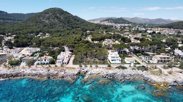 Mark till salu i Cala Ratjada, Capdepera - 2 250 000 € (Ref: 9400187)