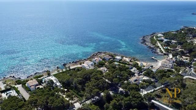 Mark till salu i Cala Ratjada, Capdepera - 2 100 000 € (Ref: 9400187)