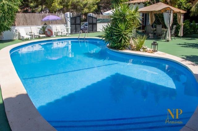 5 soverom Villa til salgs i Cala Ratjada, Capdepera - € 990 000 (Ref: 9444785)