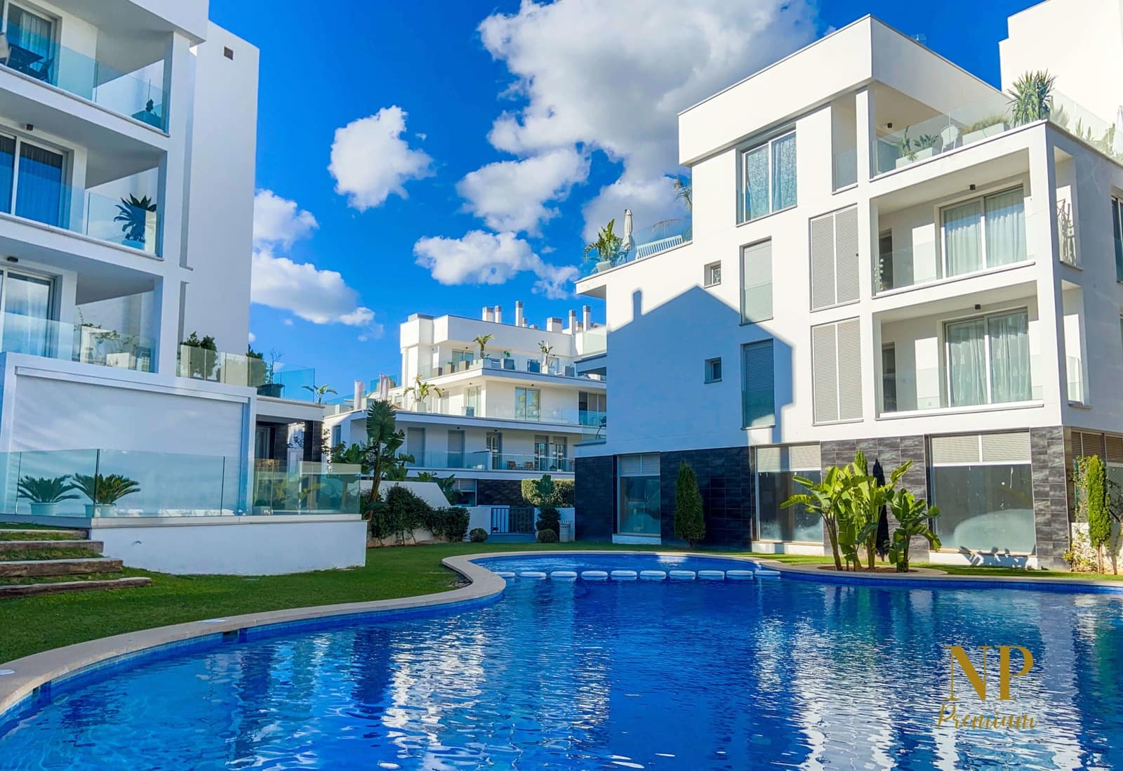 4 soveværelse Lejlighed til salg i Palmanova - € 925.000 (Ref: 9606398)