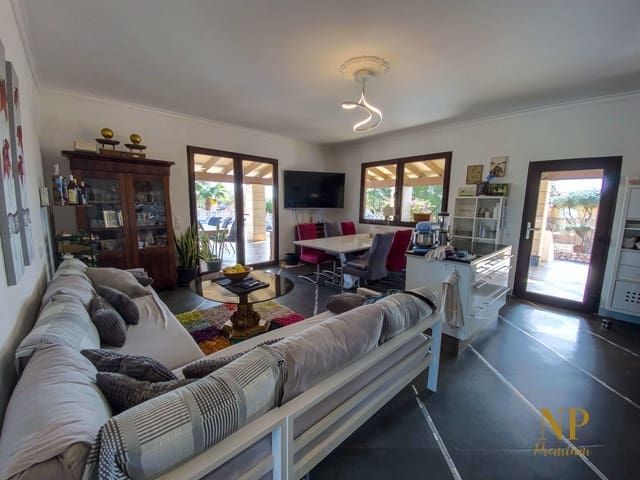 4 slaapkamer Finca/Landhuis te koop in Llucmajor - € 860.000 (Ref: 9606399)