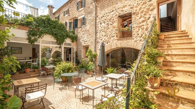 8 chambre Maison de Ville à vendre à Estellenchs - 2 600 000 € (Ref: 9642464)