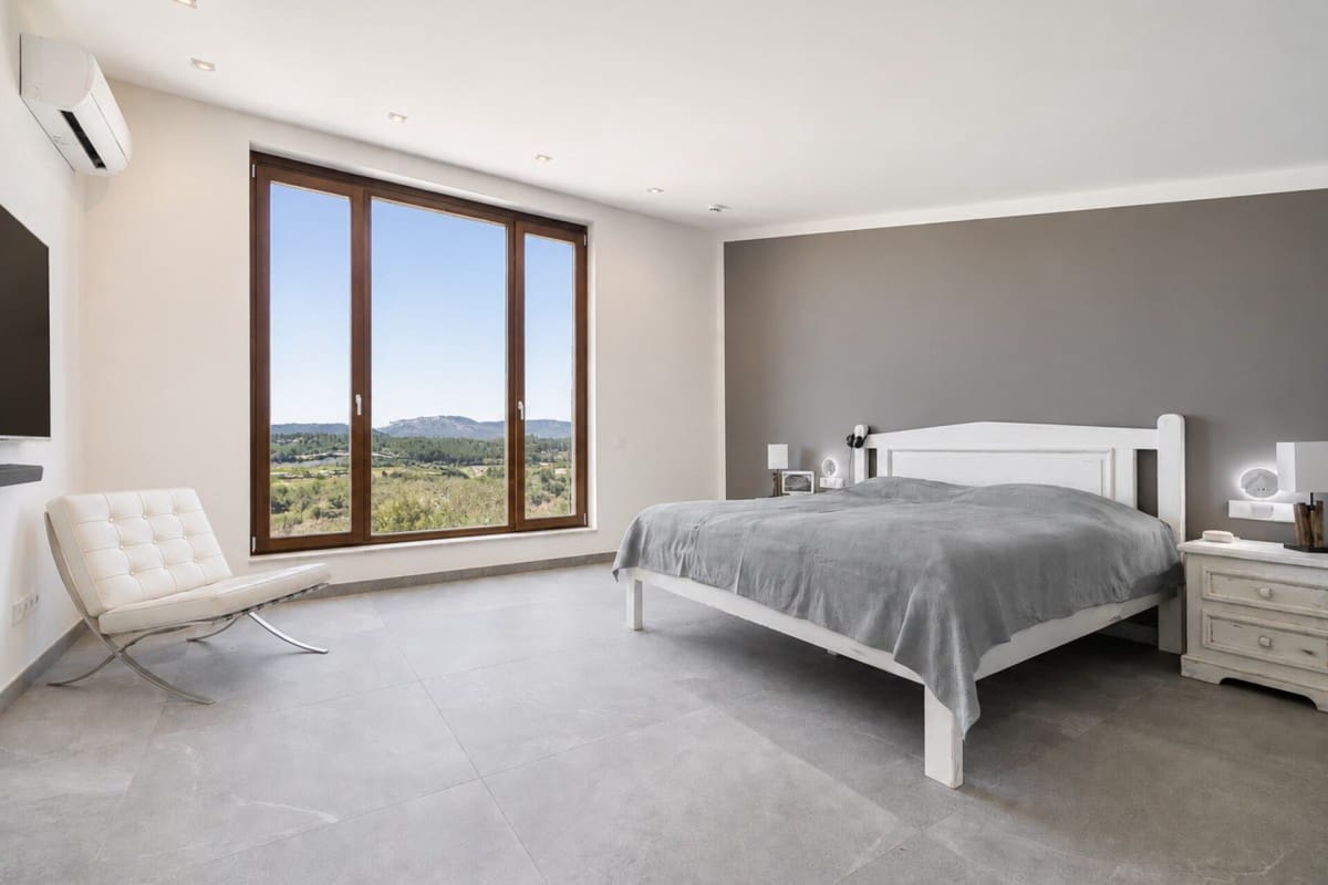 4 chambre Finca/Maison de Campagne à vendre à Montuiri avec piscine - 2 950 000 € (Ref: 10039212)