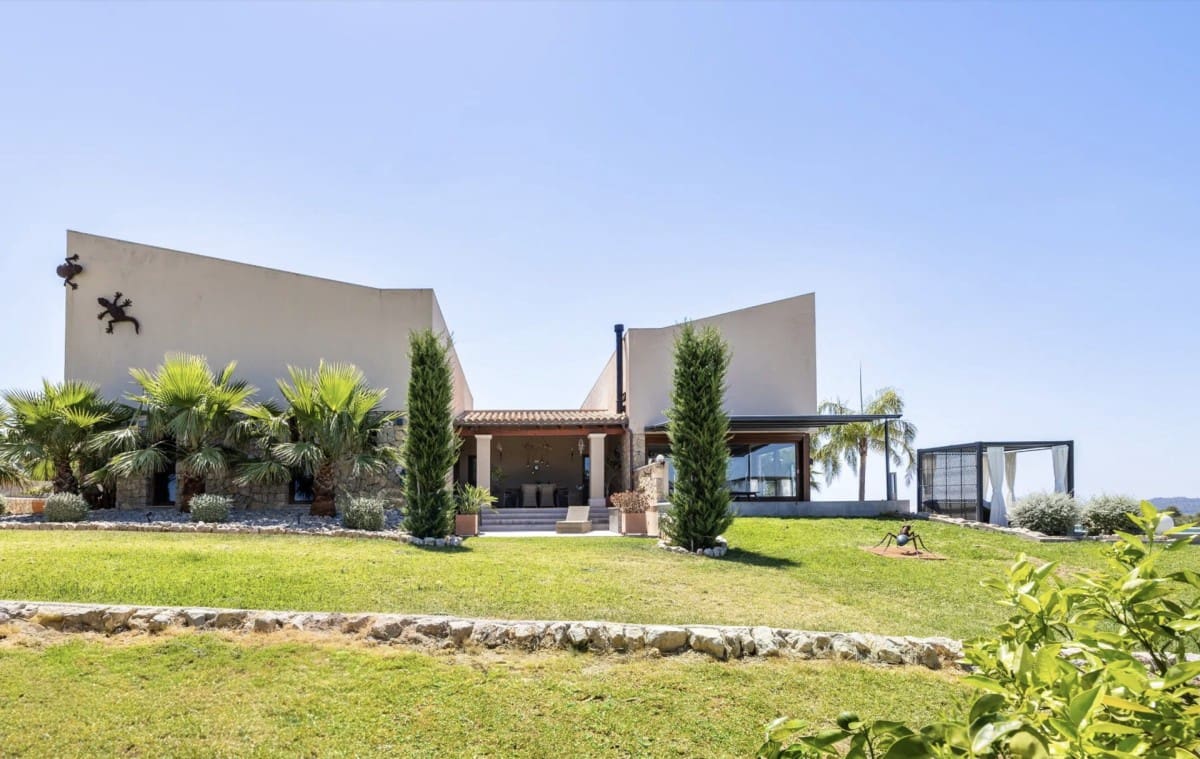 4 chambre Finca/Maison de Campagne à vendre à Montuiri avec piscine - 2 950 000 € (Ref: 10039212)
