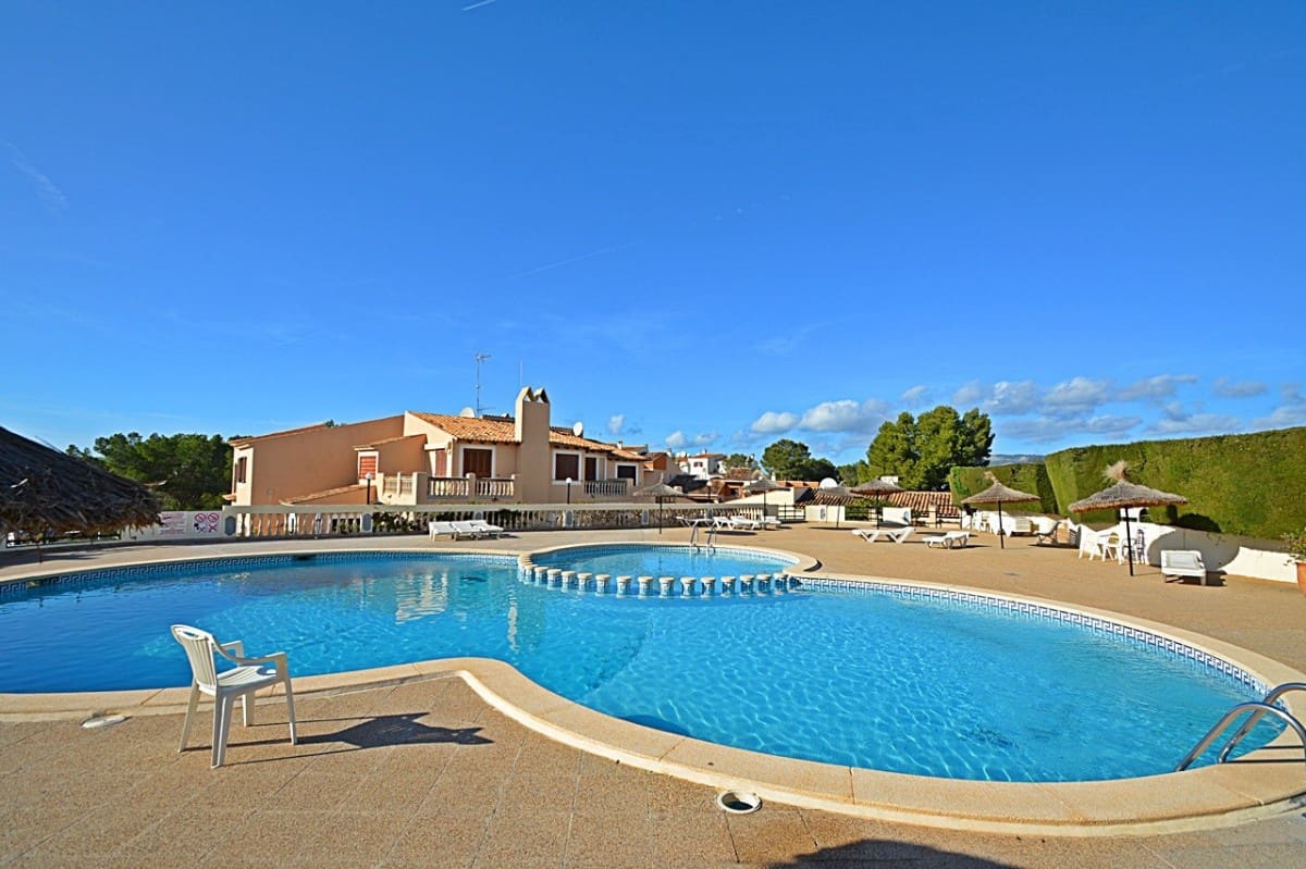 2 soverom Rekkehus til salgs i Santa Ponsa med svømmebasseng - € 499 000 (Ref: 10060819)
