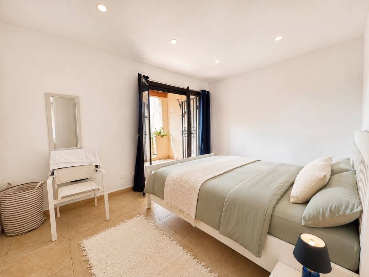 2 soverom Rekkehus til salgs i Santa Ponsa med svømmebasseng - € 499 000 (Ref: 10060819)