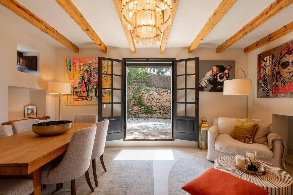 5 bedroom Villa for sale in Cala Gracio with pool garage - € 2,950,000 (Ref: 10160560)