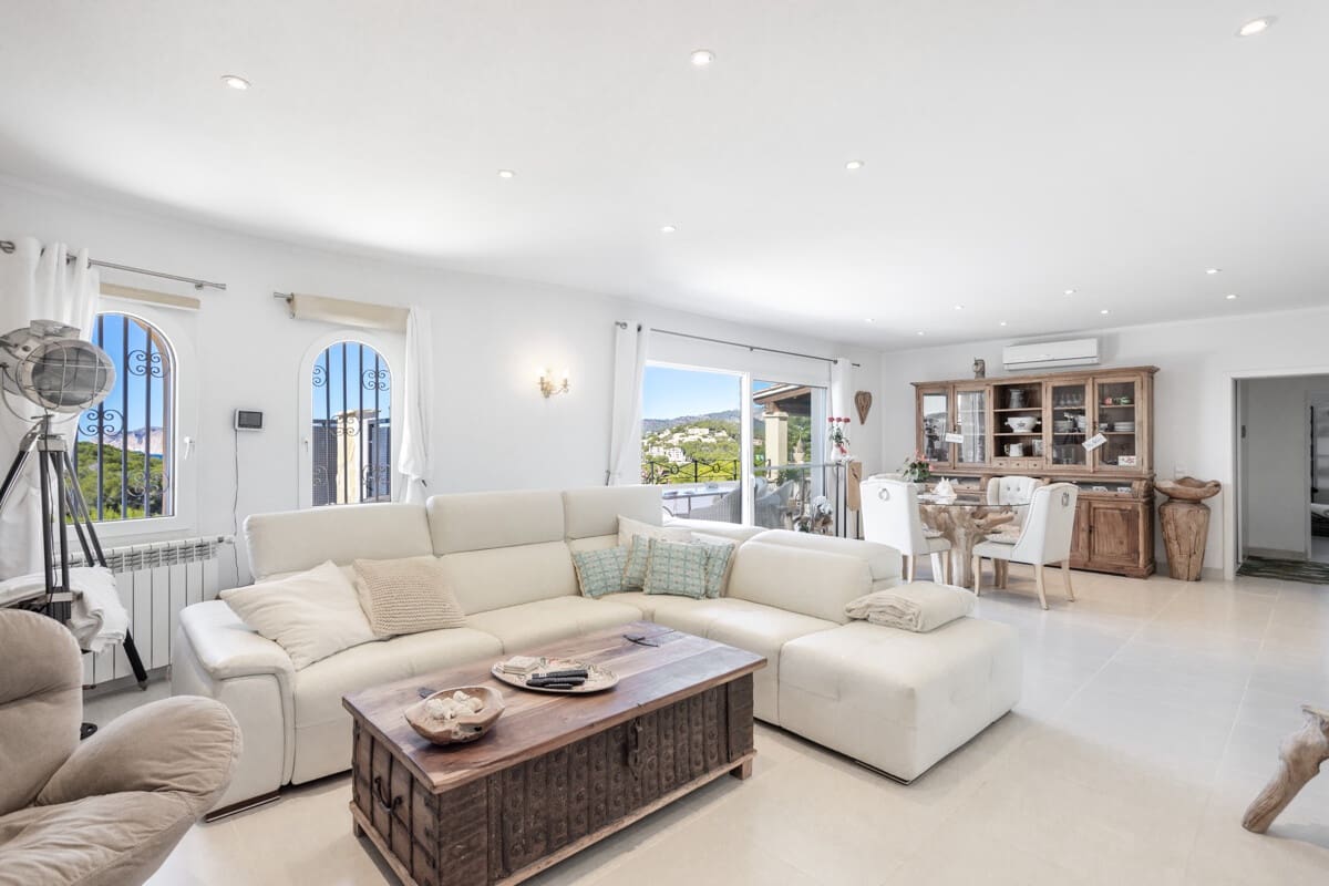 5 soveværelse Villa til salg i Santa Ponsa med swimmingpool garage - € 3.900.000 (Ref: 10175690)