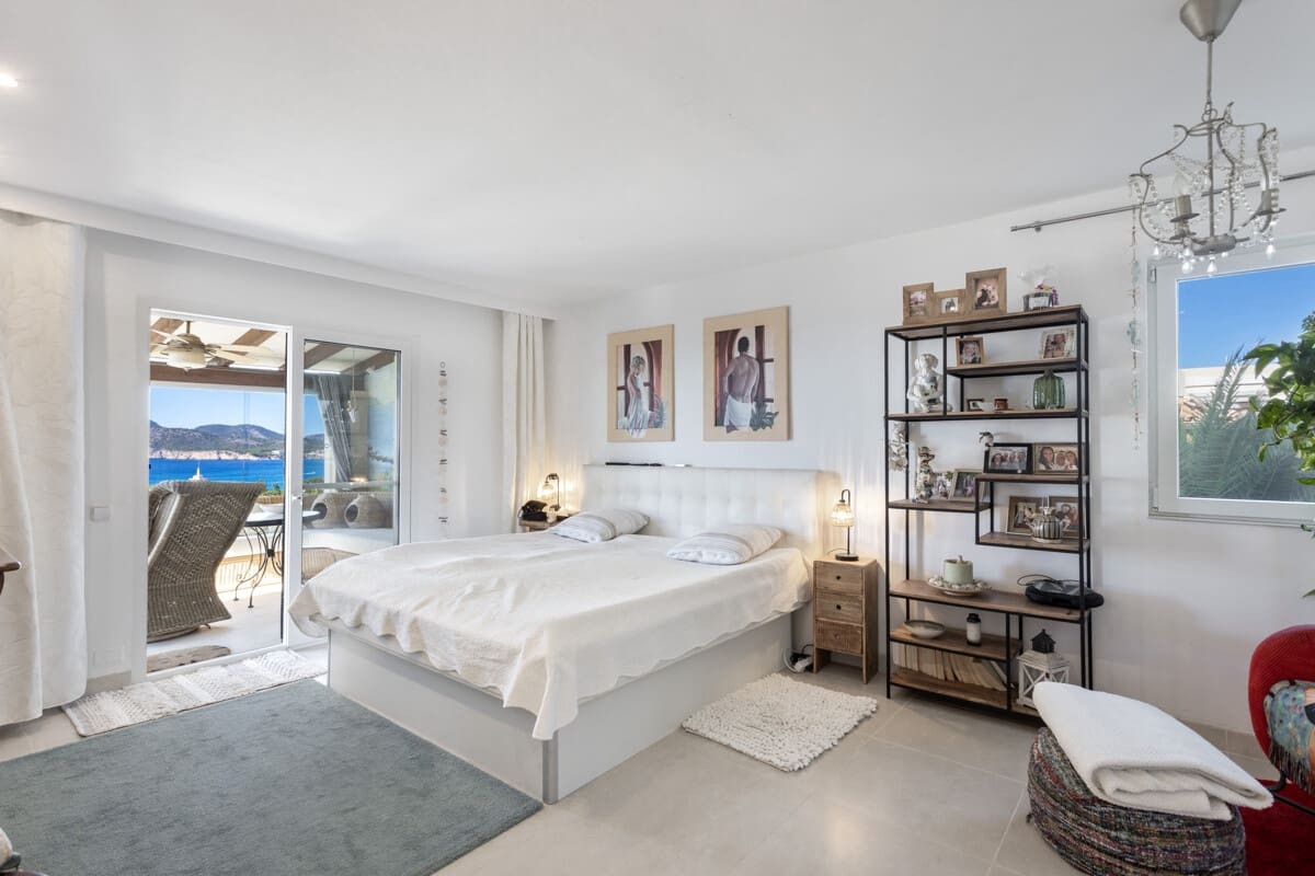 5 soveværelse Villa til salg i Santa Ponsa med swimmingpool garage - € 3.900.000 (Ref: 10175690)