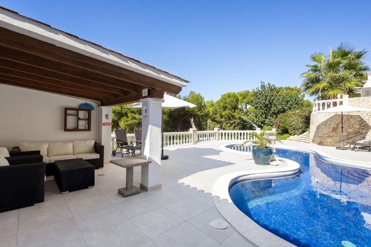 5 soveværelse Villa til salg i Santa Ponsa med swimmingpool garage - € 3.900.000 (Ref: 10175690)