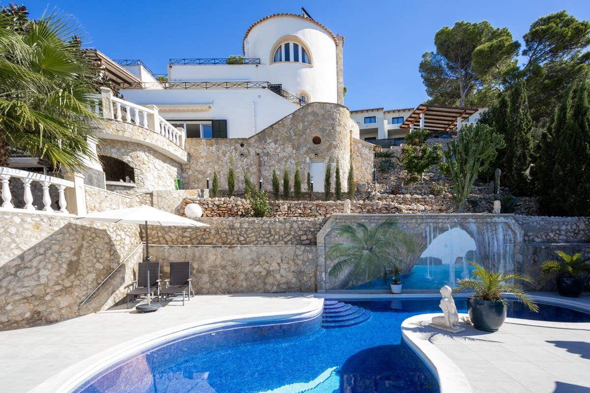 5 soveværelse Villa til salg i Santa Ponsa med swimmingpool garage - € 3.900.000 (Ref: 10175690)