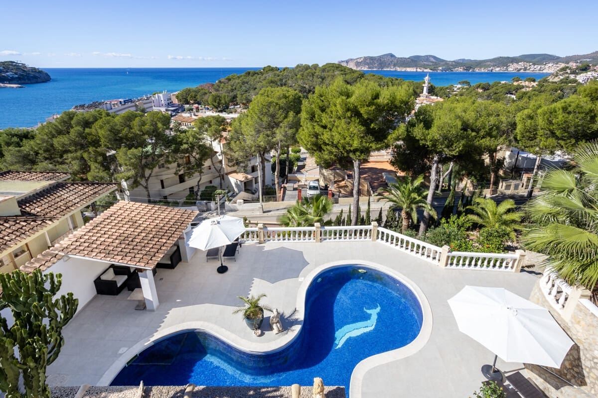5 soveværelse Villa til salg i Santa Ponsa med swimmingpool garage - € 3.900.000 (Ref: 10175690)