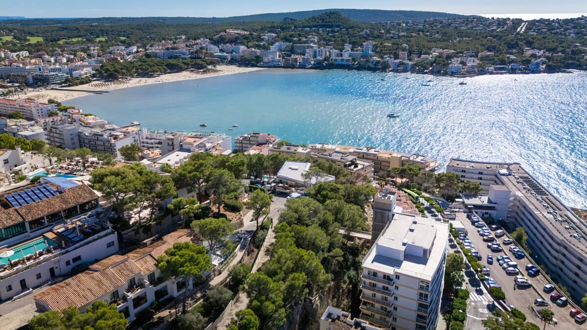 5 soveværelse Villa til salg i Santa Ponsa med swimmingpool garage - € 3.900.000 (Ref: 10175690)