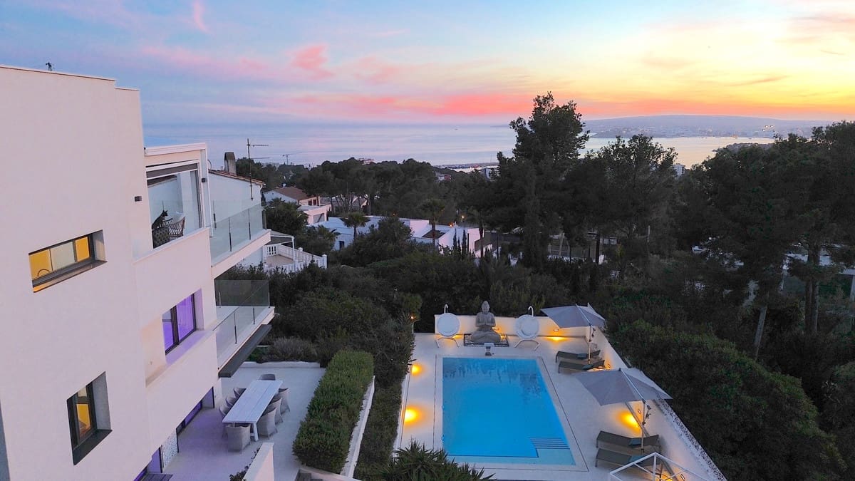 4 soveværelse Villa til salg i Portals Nous med swimmingpool - € 3.699.000 (Ref: 7413366)