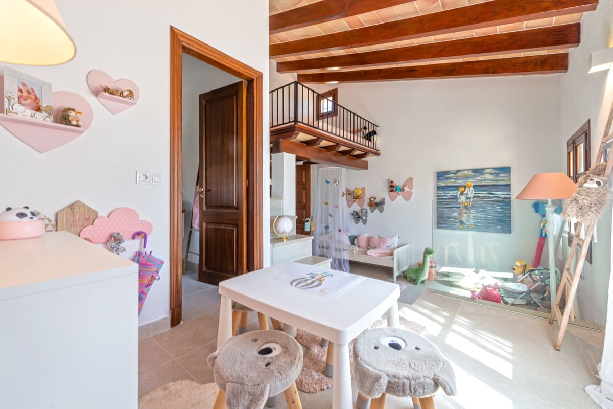 6 slaapkamer Finca/Landhuis te koop in Cas Concos met zwembad - € 6.900.000 (Ref: 7776021)