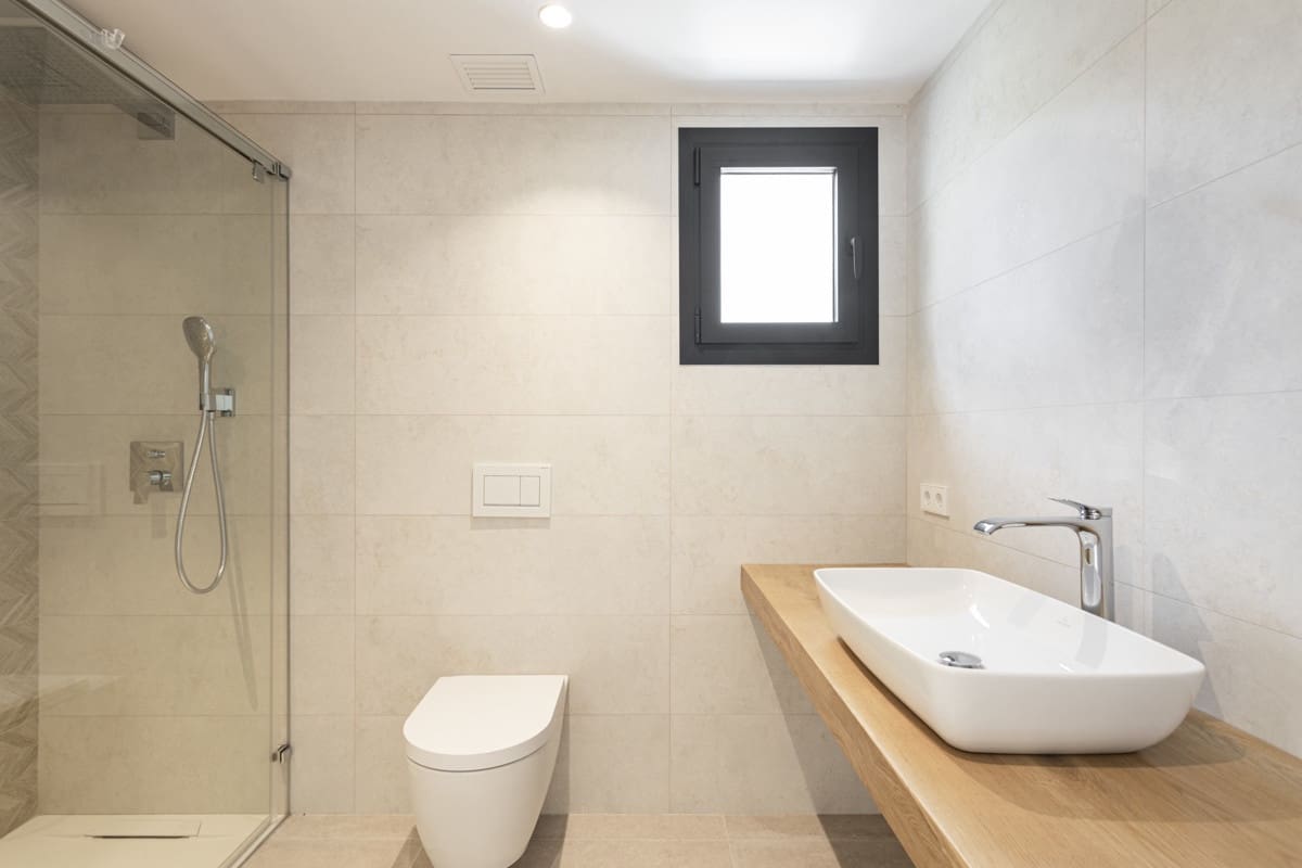 6 bedroom Villa for sale in Santa Ponsa with pool - € 4,495,000 (Ref: 7857715)