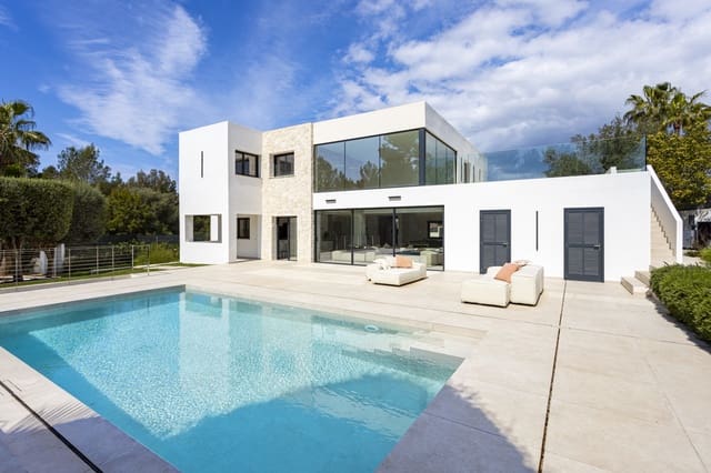6 bedroom Villa for sale in Santa Ponsa, Calvià with pool - € 4,495,000 (Ref: 7857715)