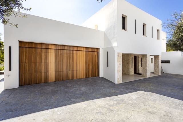 6 bedroom Villa for sale in Santa Ponsa, Calvià with pool - € 4,495,000 (Ref: 7857715)