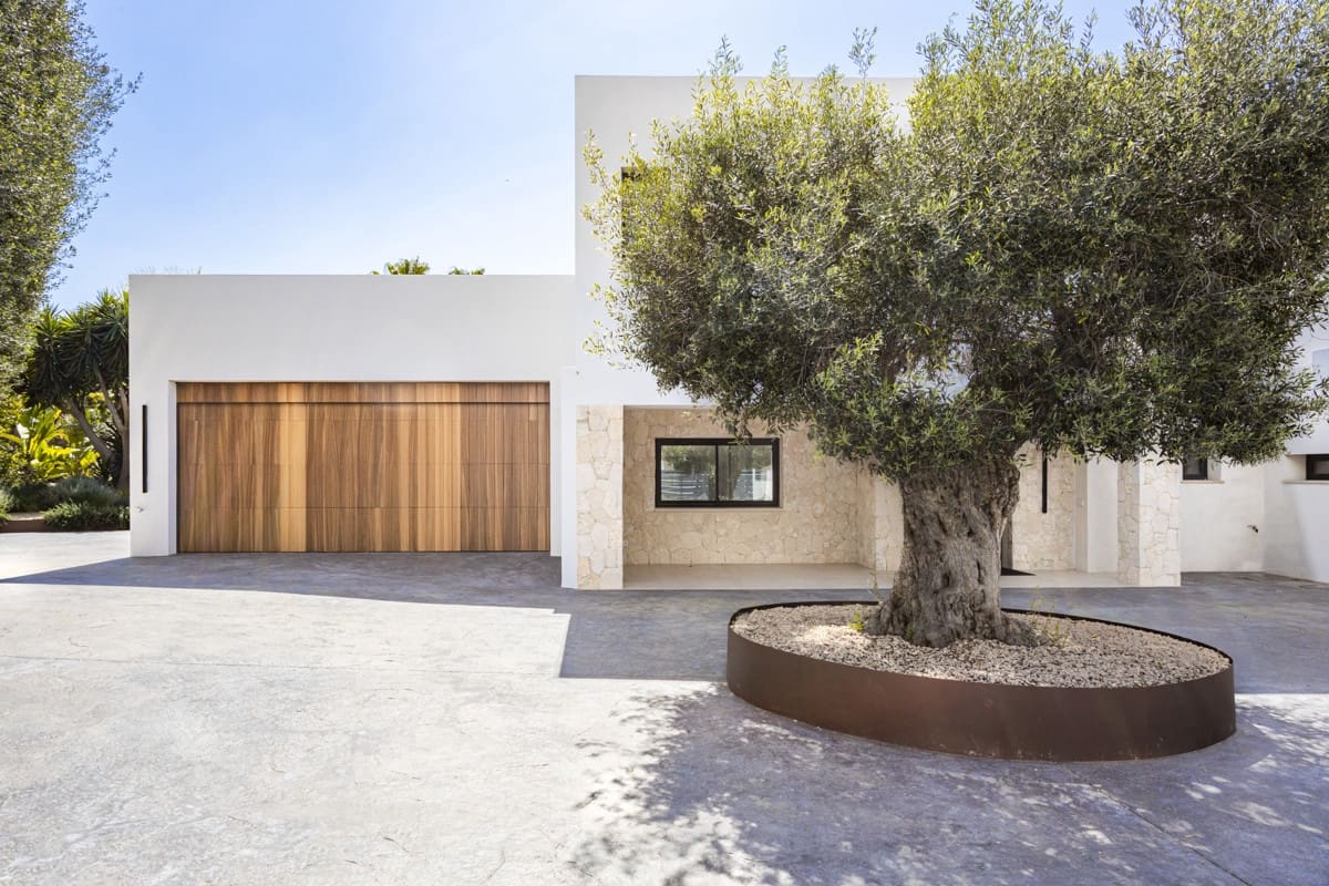 6 bedroom Villa for sale in Santa Ponsa with pool - € 4,495,000 (Ref: 7857715)