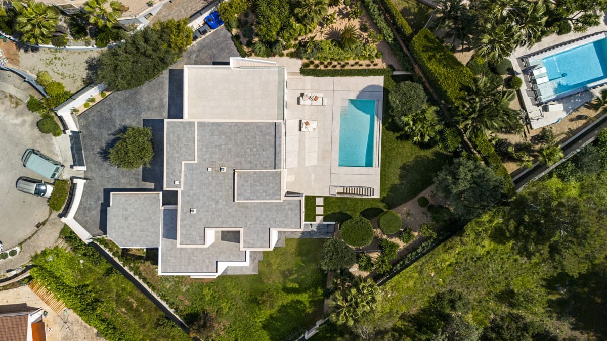 6 bedroom Villa for sale in Santa Ponsa with pool - € 4,495,000 (Ref: 7857715)