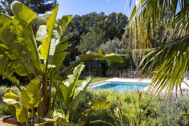 6 bedroom Villa for sale in Santa Ponsa, Calvià with pool - € 4,495,000 (Ref: 7857715)