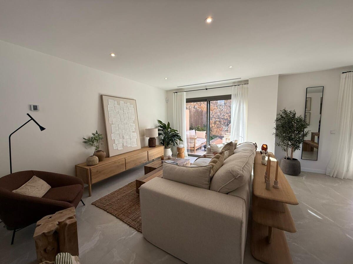 3 bedroom Terraced Villa for sale in Esporles with pool - € 855,000 (Ref: 8121274)